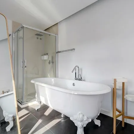 Wonderful Views In Luxury Nyaraló